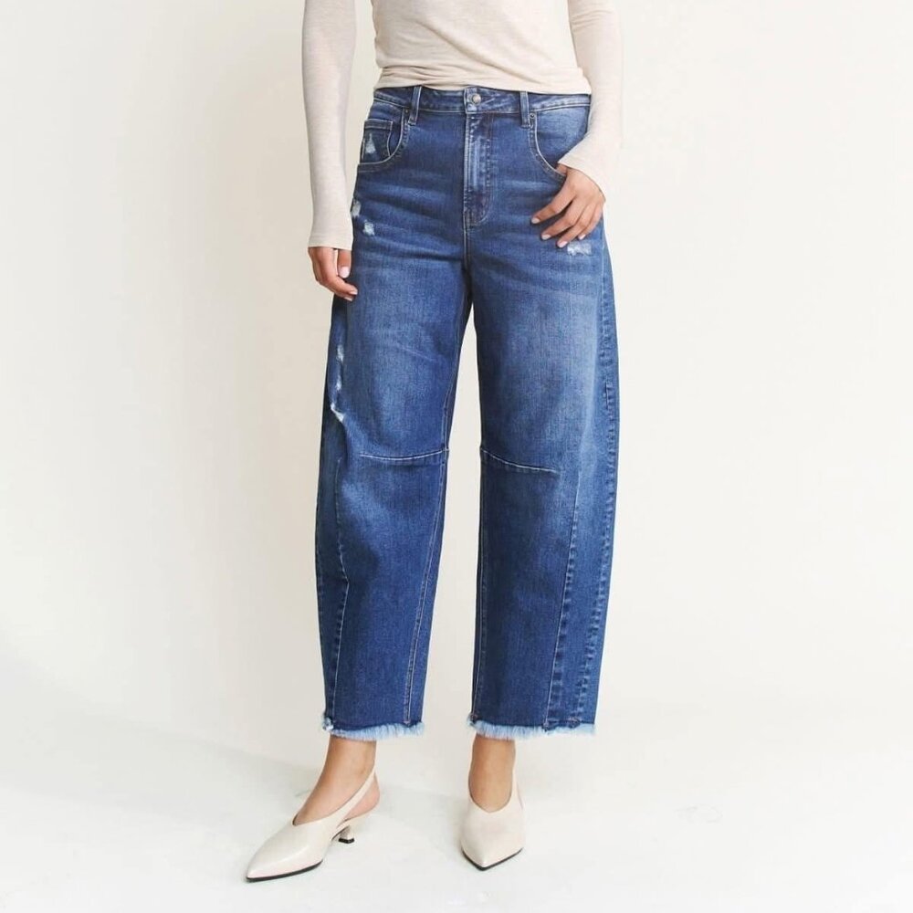 NEW MICA BARREL JEANS